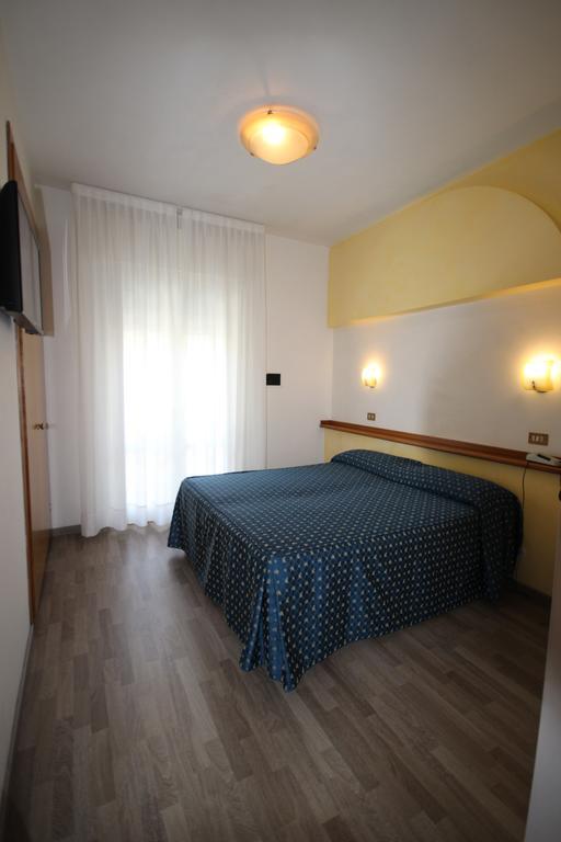 Hotel Roma Τζεσόλο Λίντο Δωμάτιο φωτογραφία