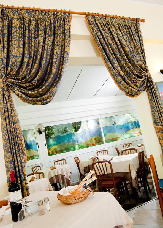 Hotel Roma Τζεσόλο Λίντο Εξωτερικό φωτογραφία